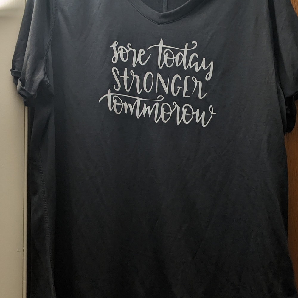 Workout T-Shirt "Sore Today Stronger Tomorrow"